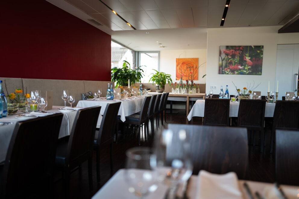 Stylish restaurant with white tablecloths and elegant decoration